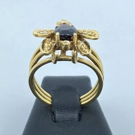 Anello in Oro con Zaffiri, Rubini e Diamanti a Forma di Insetto