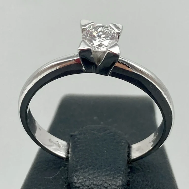 Anello SOLITARIO Oro Bianco 18kt 750