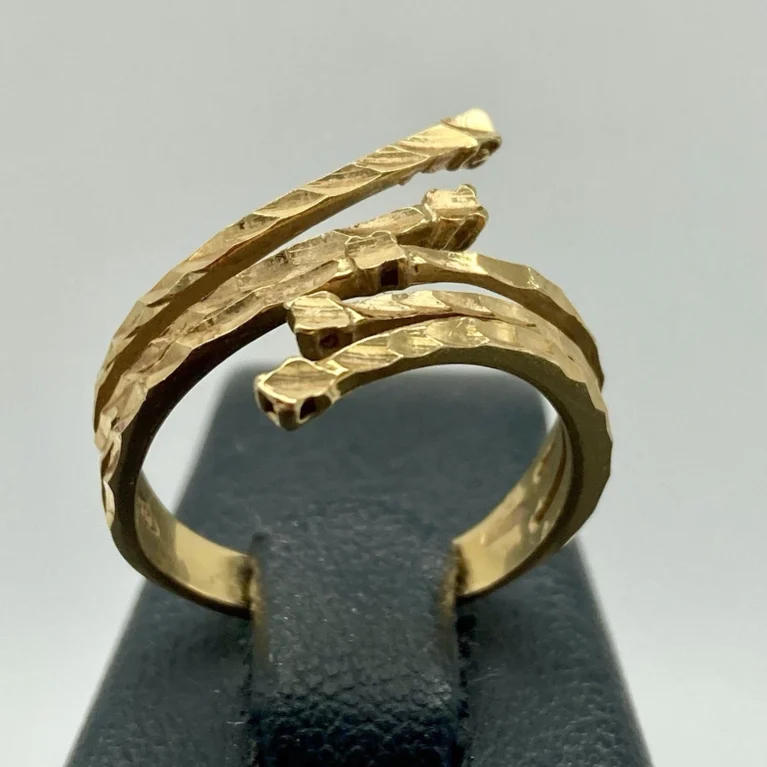 Anello Donna Contrarie' in oro Giallo 18Kt 750